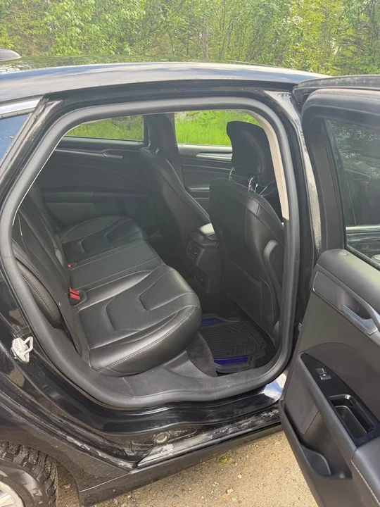 2014 Ford Fusion 2nd Gen - Image 10 of 15