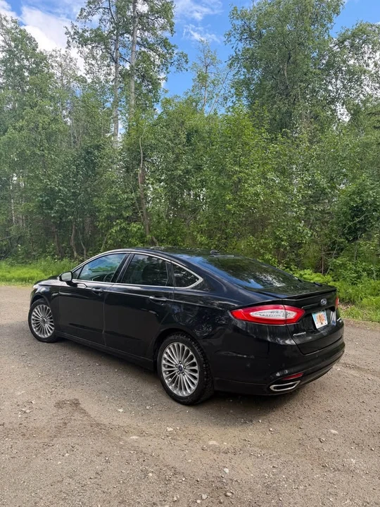 2014 Ford Fusion 2nd Gen - Image 2 of 15