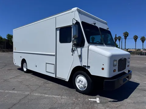 2014 Freightliner MT45 Step Van