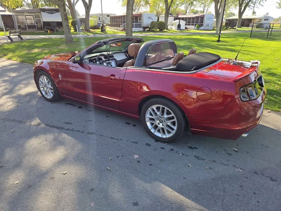 2014 Ford S197 Mustang - Image 4 of 11