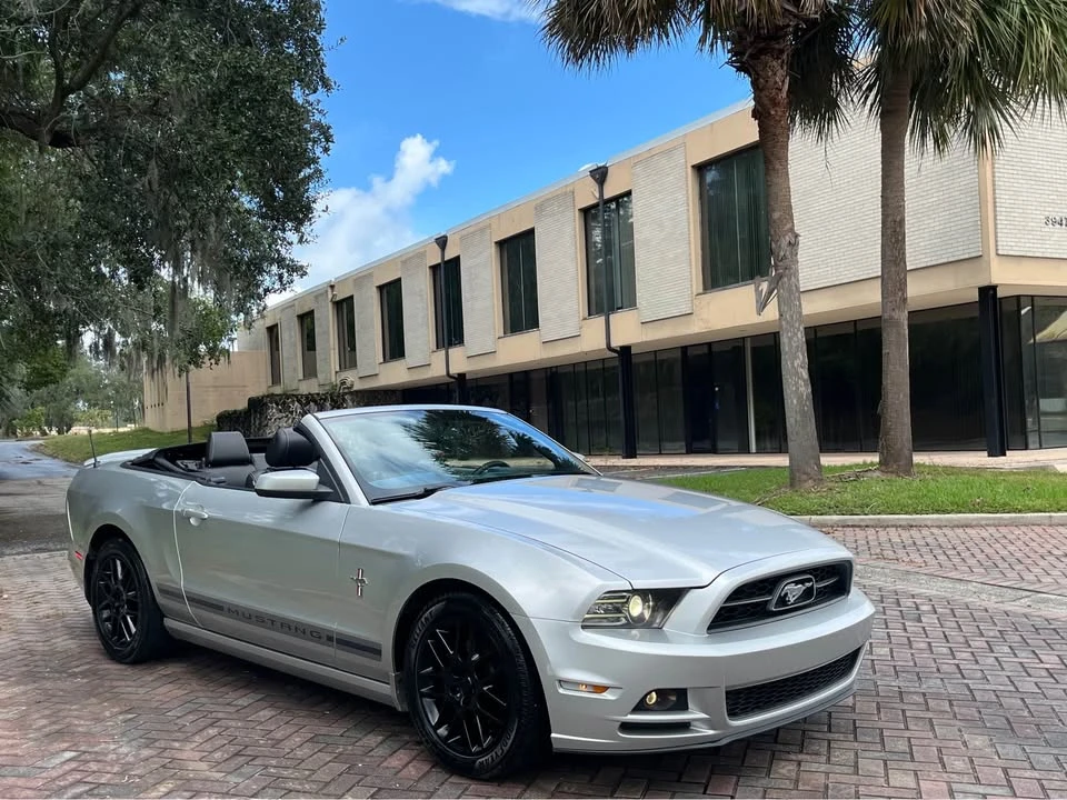 2014 Ford S197 Mustang - Image 7 of 20