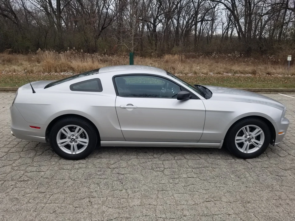 2014 Ford S197 Mustang - Image 2 of 11