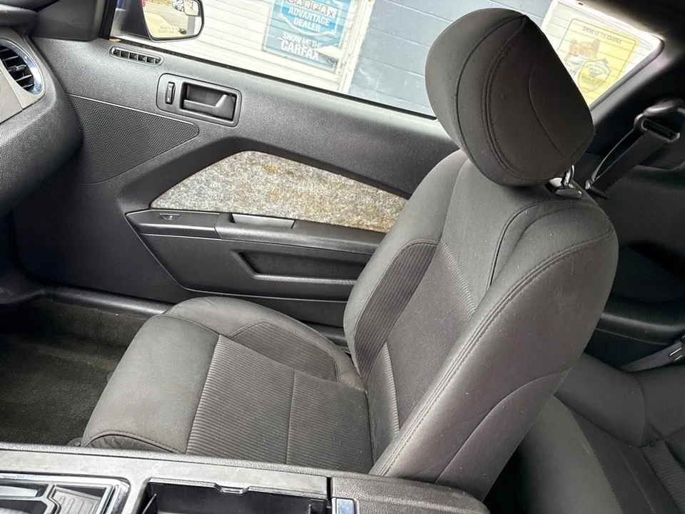 2014 Ford S197 Mustang - Image 9 of 12
