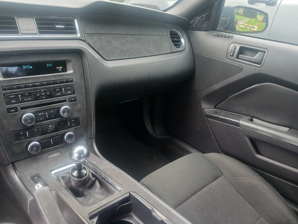 2014 Ford S197 Mustang - Image 7 of 9
