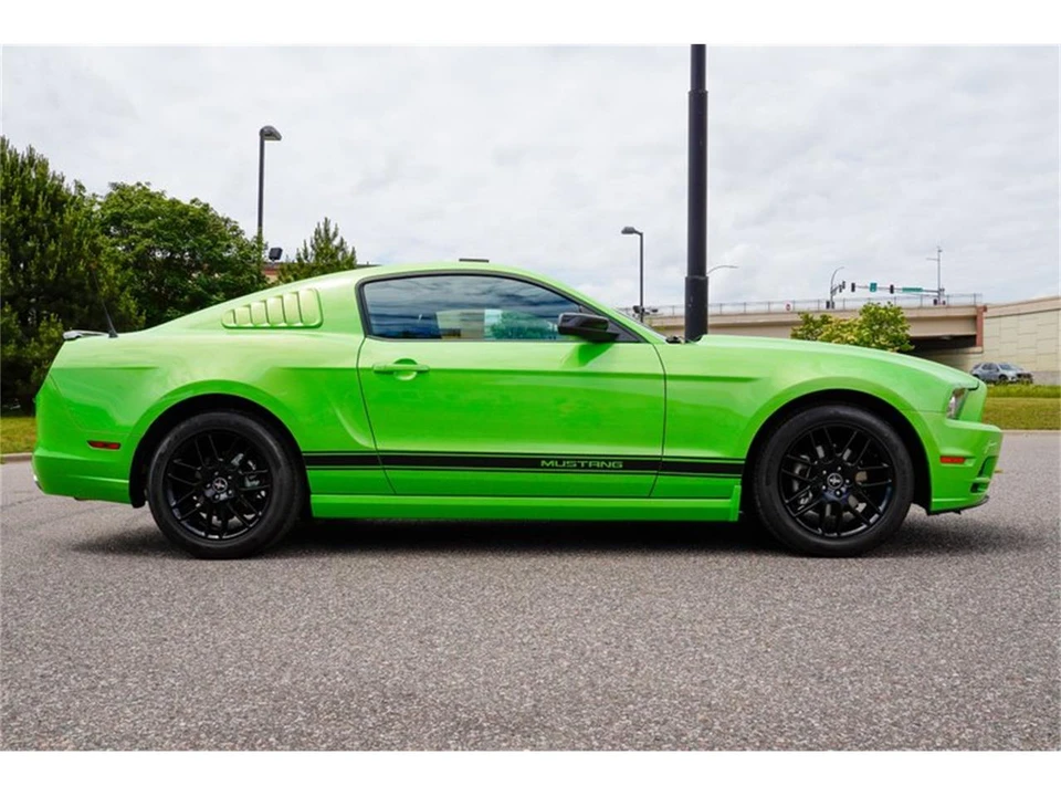 2014 Ford S197 Mustang - Image 2 of 31