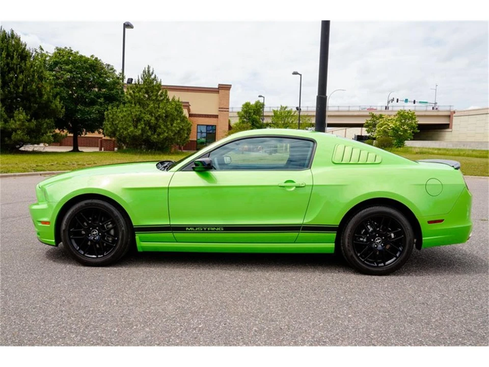 2014 Ford S197 Mustang - Image 7 of 31