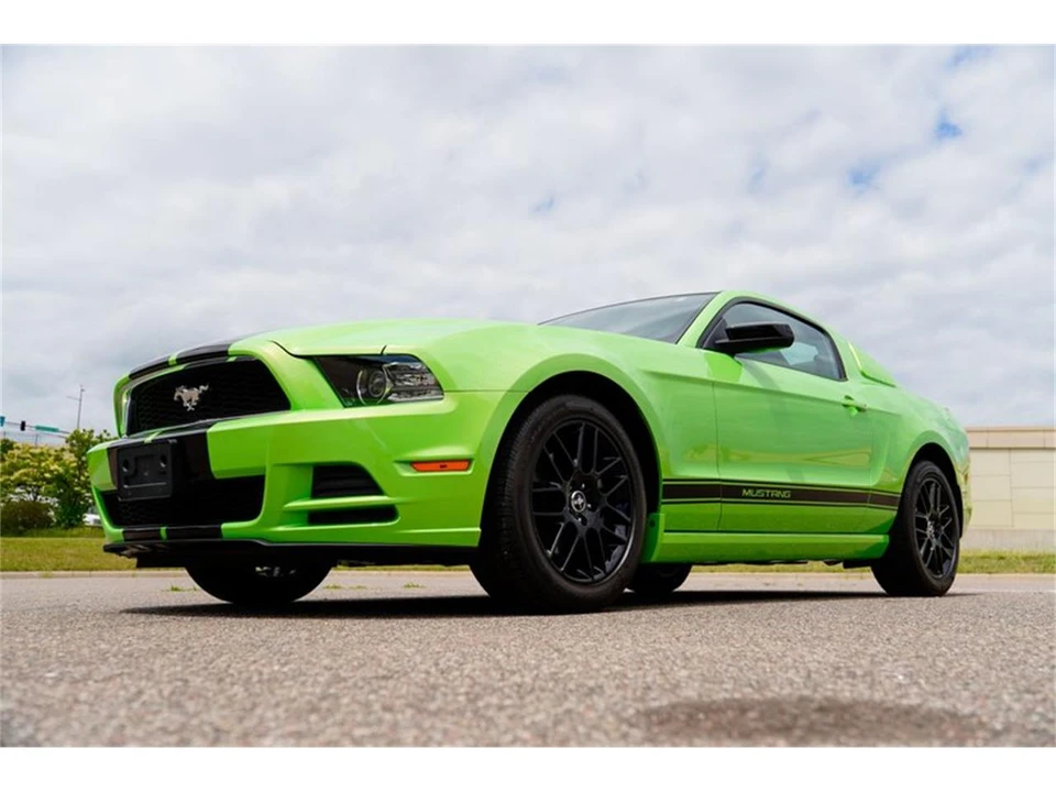 2014 Ford S197 Mustang - Image 9 of 31