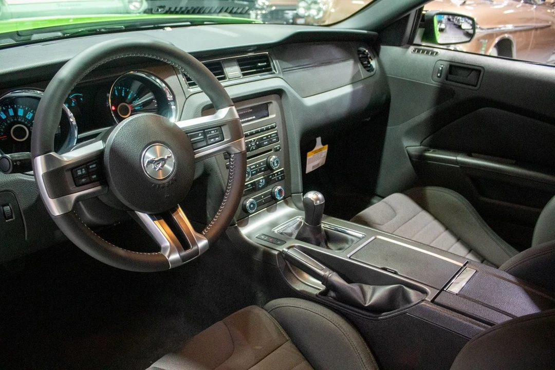 2014 Ford S197 Mustang - Image 2 of 12