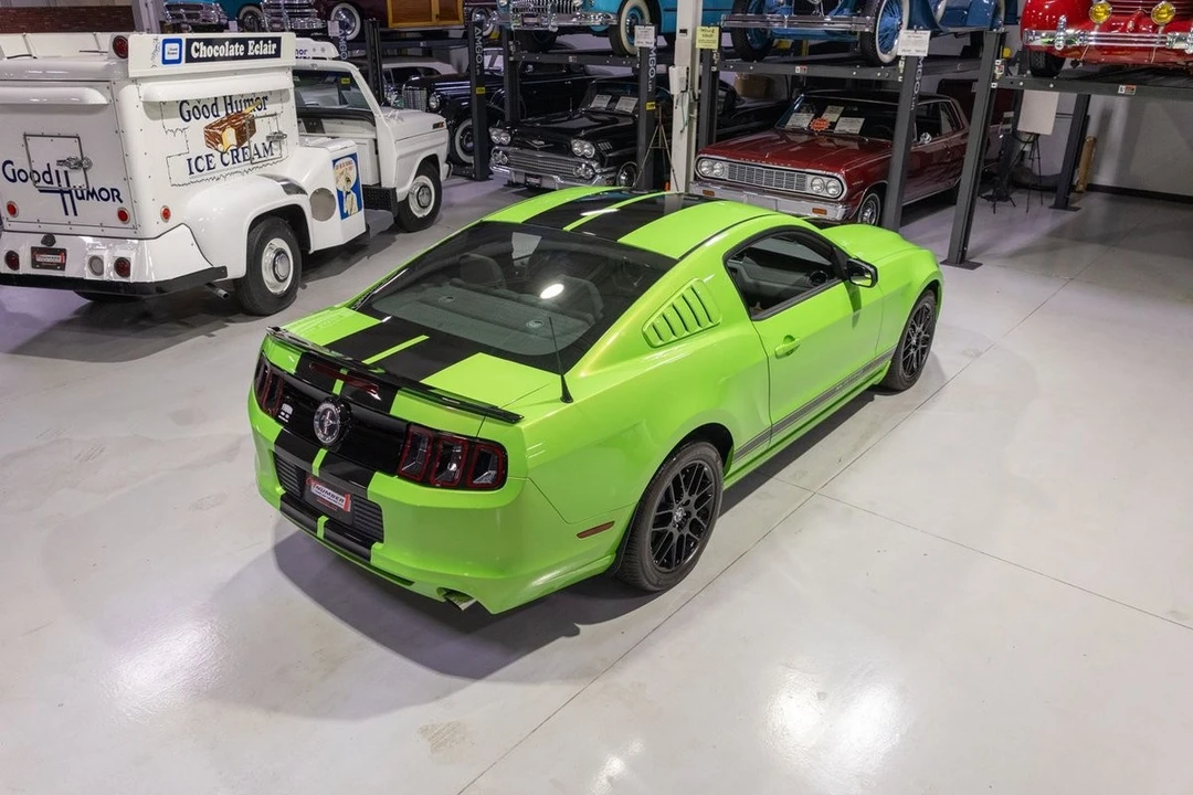 2014 Ford S197 Mustang - Image 9 of 12
