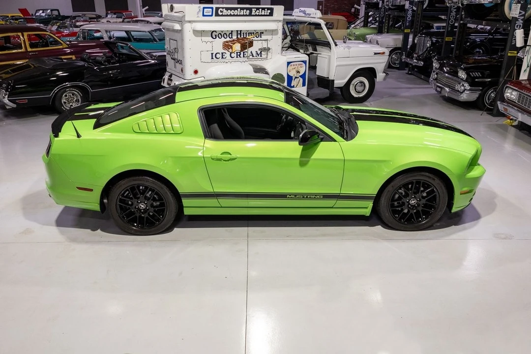 2014 Ford S197 Mustang - Image 8 of 12