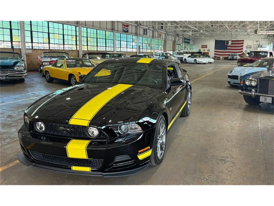 2014 Ford S197 Mustang - Image 16 of 31