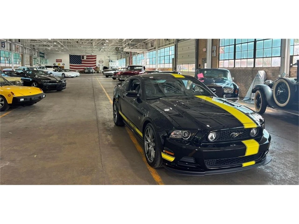 2014 Ford S197 Mustang - Image 18 of 31