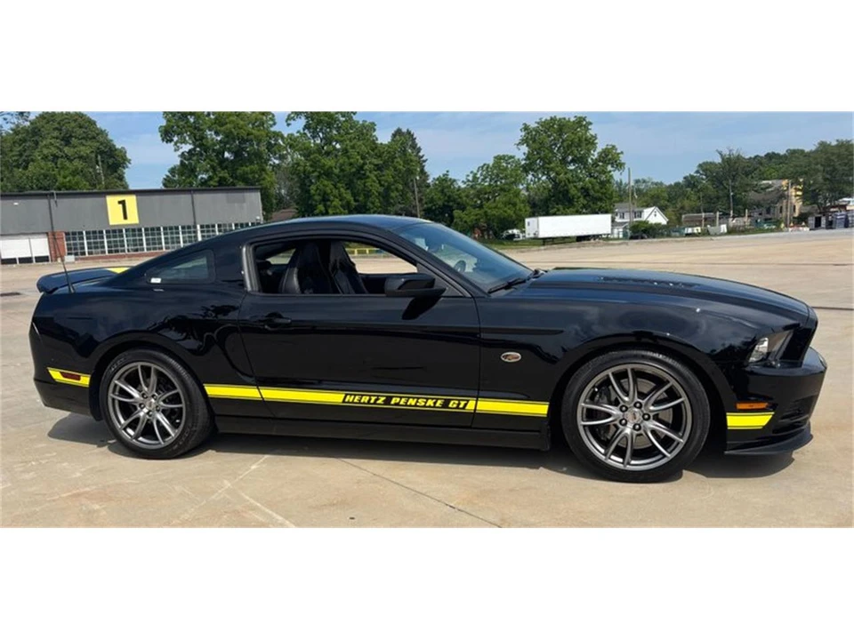 2014 Ford S197 Mustang - Image 26 of 31