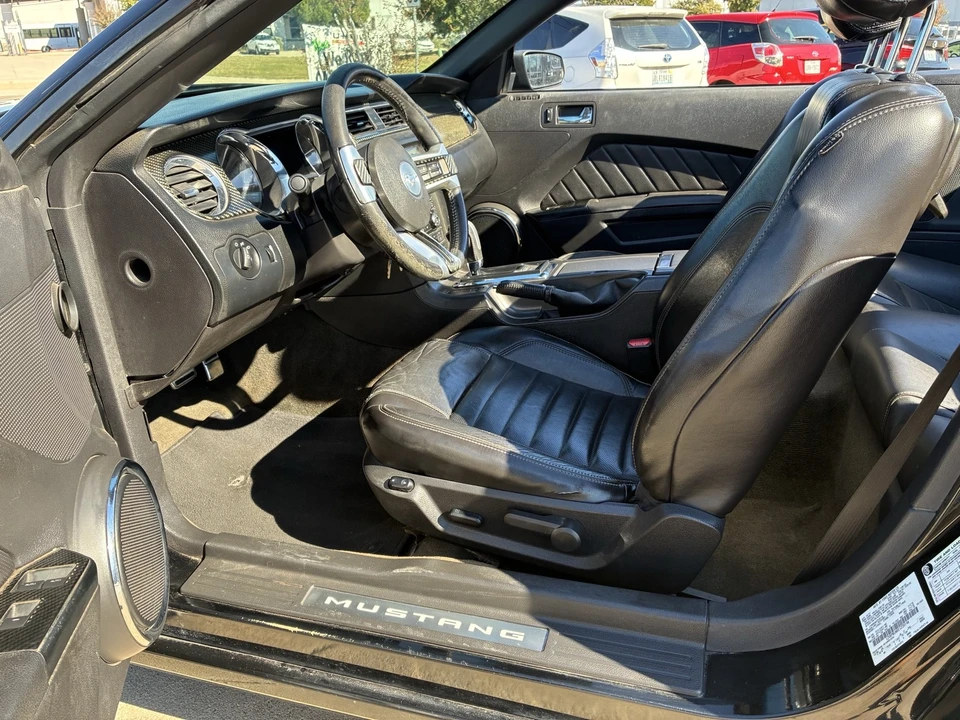 2014 Ford S197 Mustang - Image 8 of 14