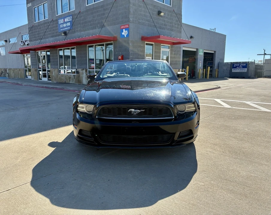 2014 Ford S197 Mustang - Image 2 of 14
