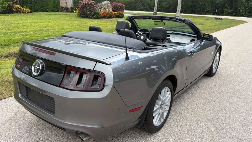 2014 Ford S197 Mustang - Image 6 of 20