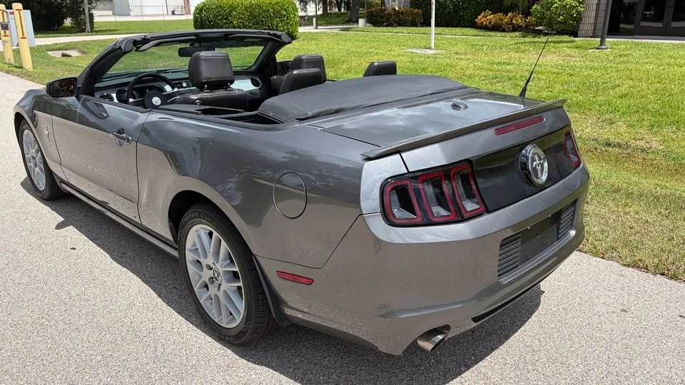 2014 Ford S197 Mustang - Image 5 of 20