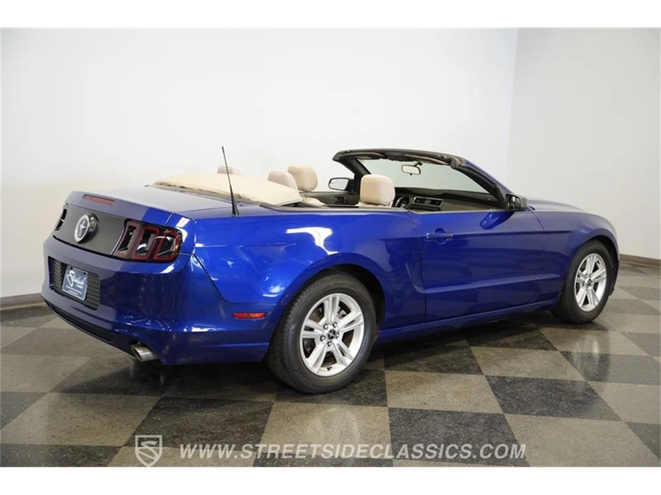 2014 Ford S197 Mustang - Image 13 of 31
