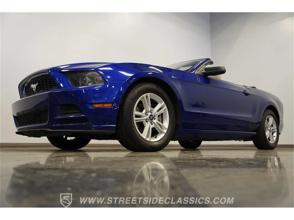 2014 Ford S197 Mustang - Image 21 of 31