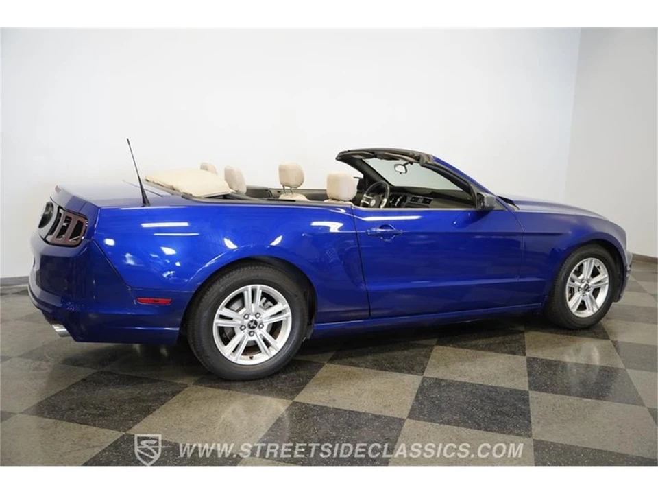 2014 Ford S197 Mustang - Image 14 of 31