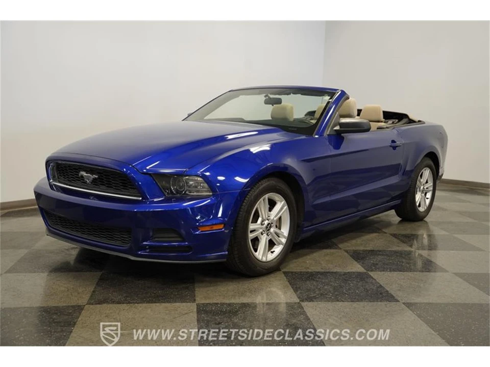 2014 Ford S197 Mustang - Image 6 of 31