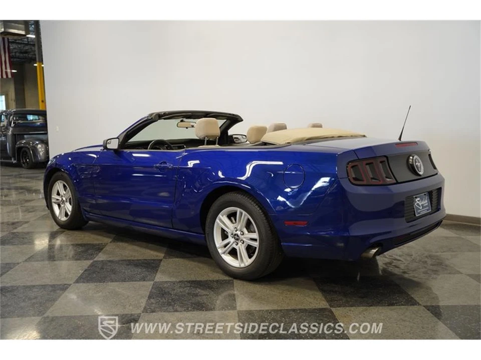2014 Ford S197 Mustang - Image 10 of 31