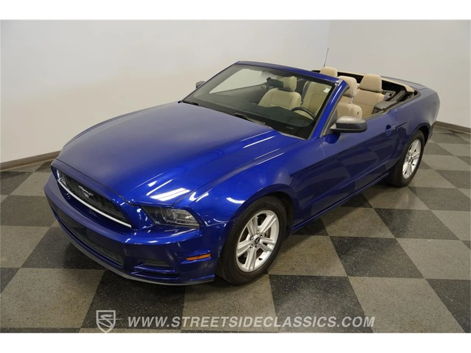 2014 Ford S197 Mustang - Image 20 of 31