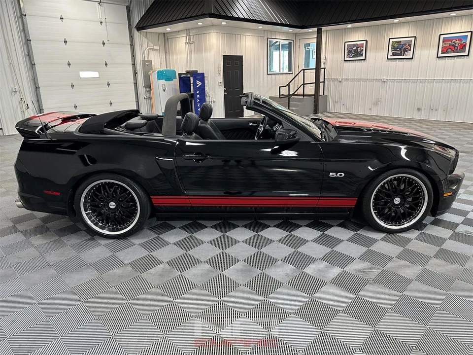 2014 Ford S197 Mustang - Image 12 of 31