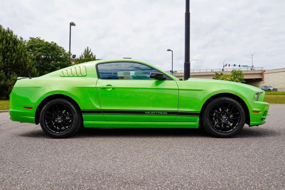2014 Ford S197 Mustang - Image 2 of 31