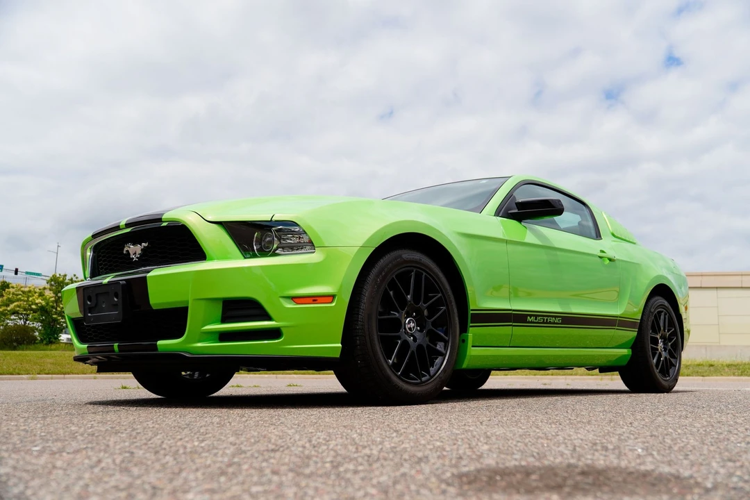 2014 Ford S197 Mustang - Image 9 of 31