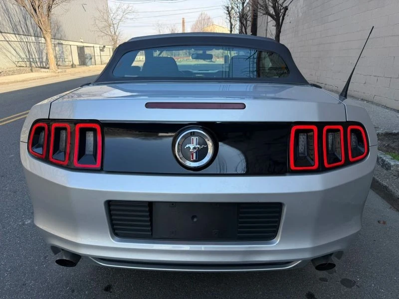 2014 Ford S197 Mustang - Image 10 of 12