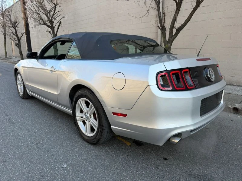 2014 Ford S197 Mustang - Image 11 of 12