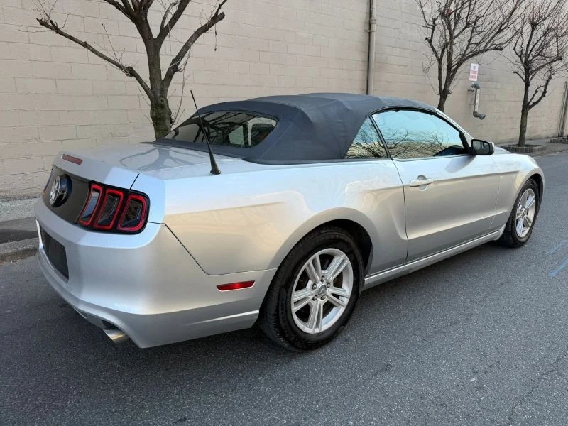2014 Ford S197 Mustang - Image 8 of 12