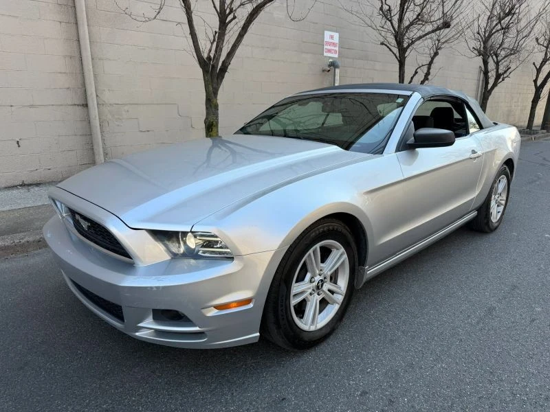 2014 Ford S197 Mustang - Image 2 of 12