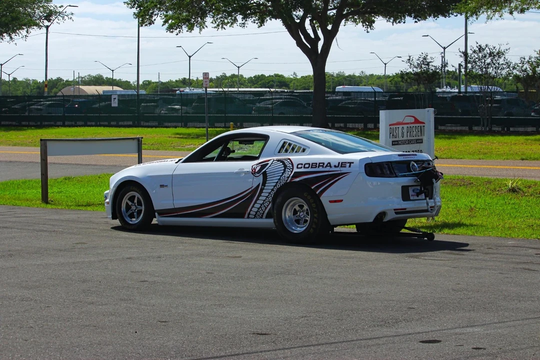 2014 Ford S197 Mustang - Image 4 of 31