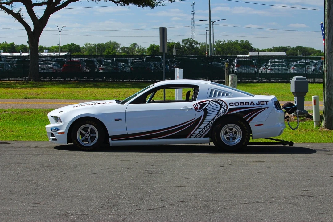 2014 Ford S197 Mustang - Image 2 of 31