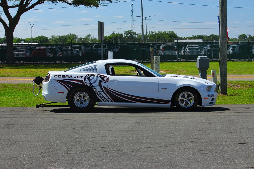 2014 Ford S197 Mustang - Image 7 of 31