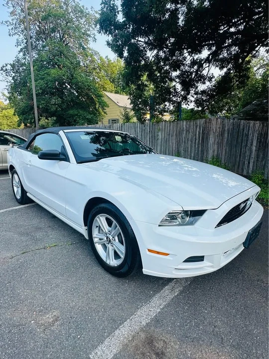 2014 Ford S197 Mustang - Image 9 of 17