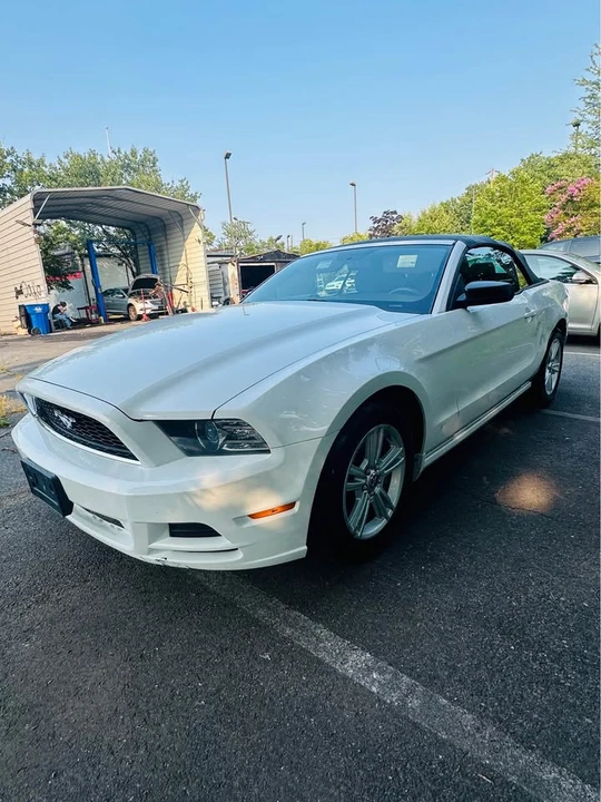 2014 Ford S197 Mustang - Image 10 of 17