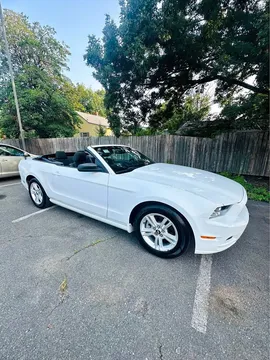 2014 Ford Mustang Convertible