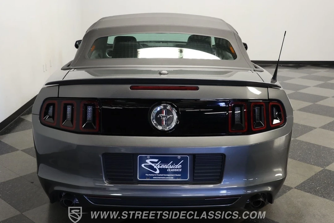 2014 Ford S197 Mustang - Image 9 of 12