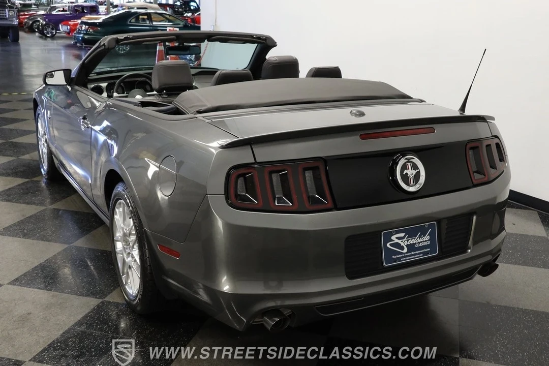 2014 Ford S197 Mustang - Image 8 of 12