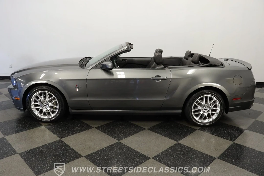 2014 Ford S197 Mustang - Image 3 of 12