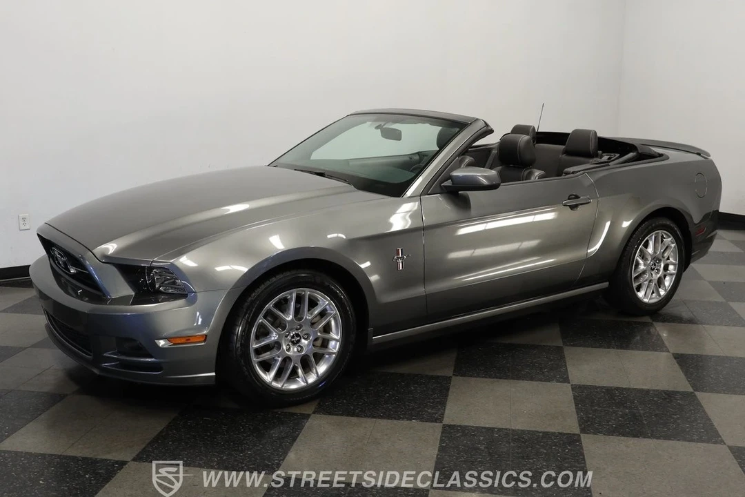 2014 Ford S197 Mustang - Image 6 of 12