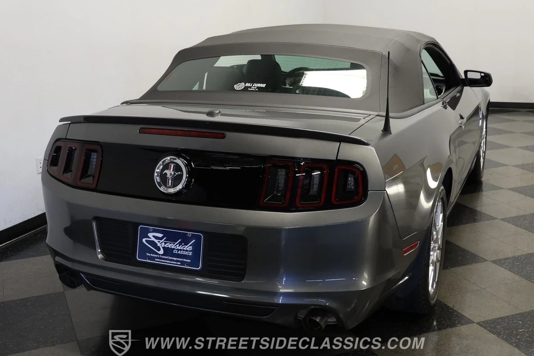 2014 Ford S197 Mustang - Image 10 of 12