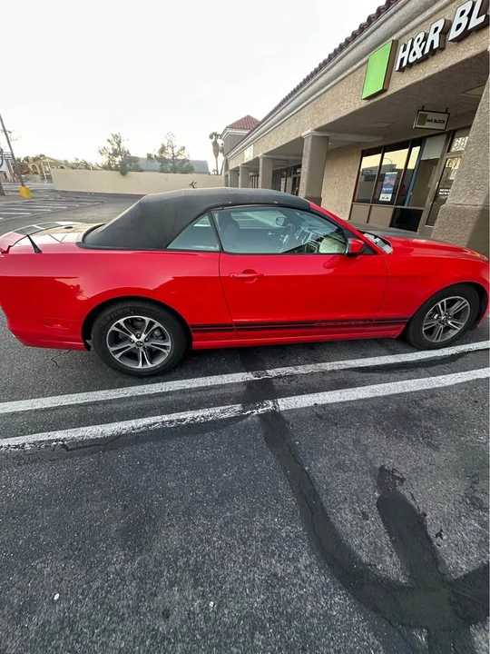 2014 Ford S197 Mustang - Image 2 of 11