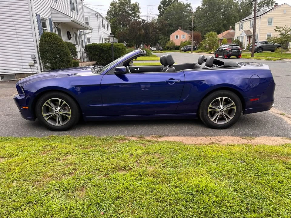2014 Ford S197 Mustang - Image 4 of 4
