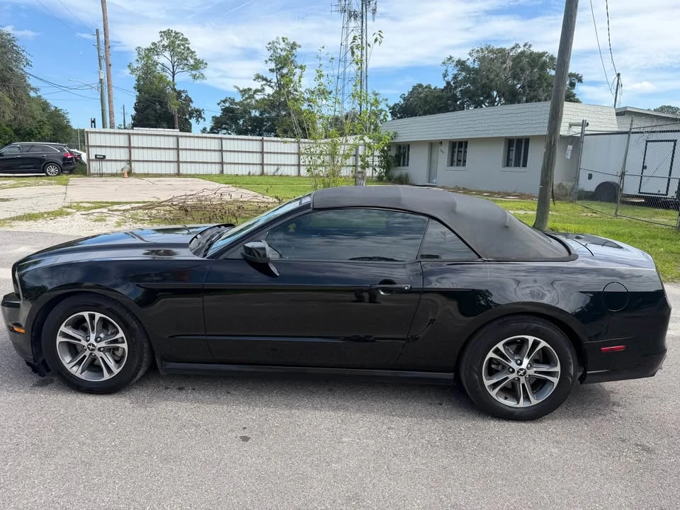 2014 Ford S197 Mustang - Image 8 of 14