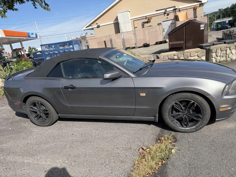 2014 Ford S197 Mustang - Image 2 of 6