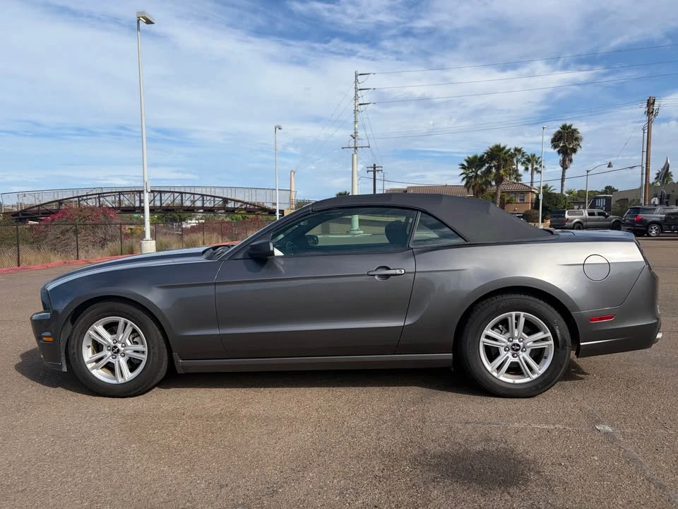 2014 Ford S197 Mustang - Image 2 of 13